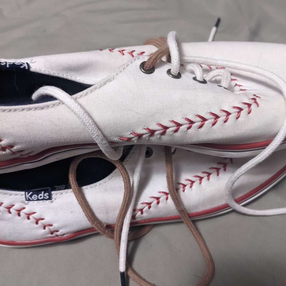 Shoes size 8